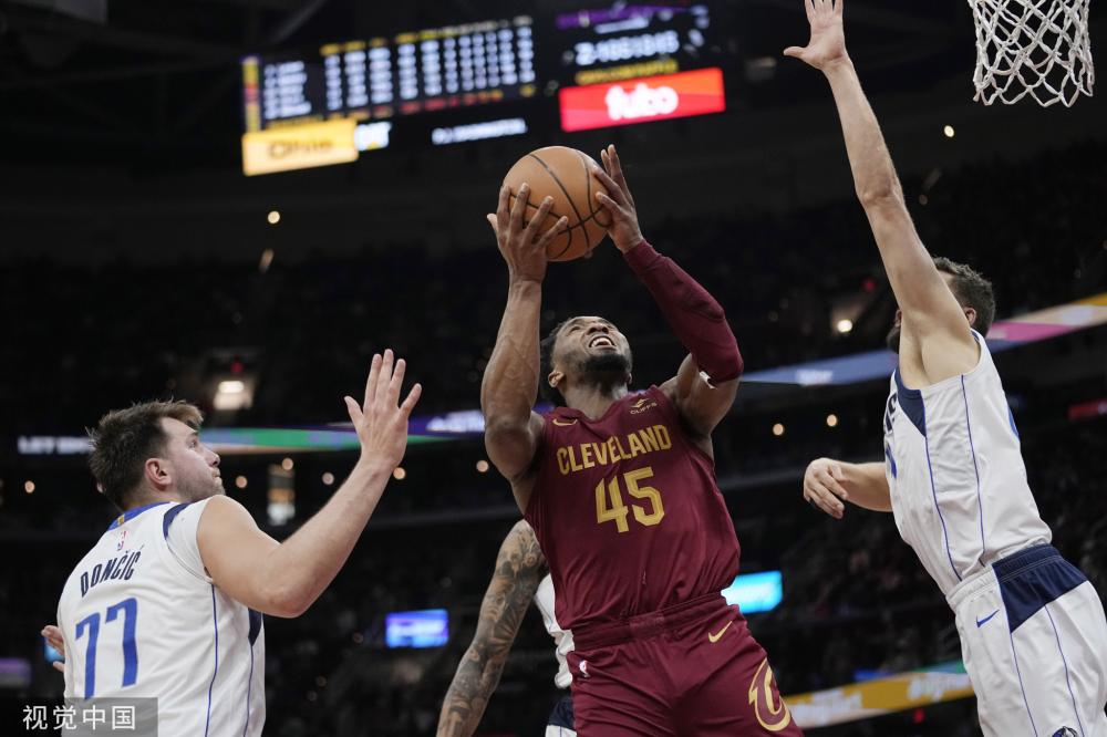 他通过更加 他通过更加